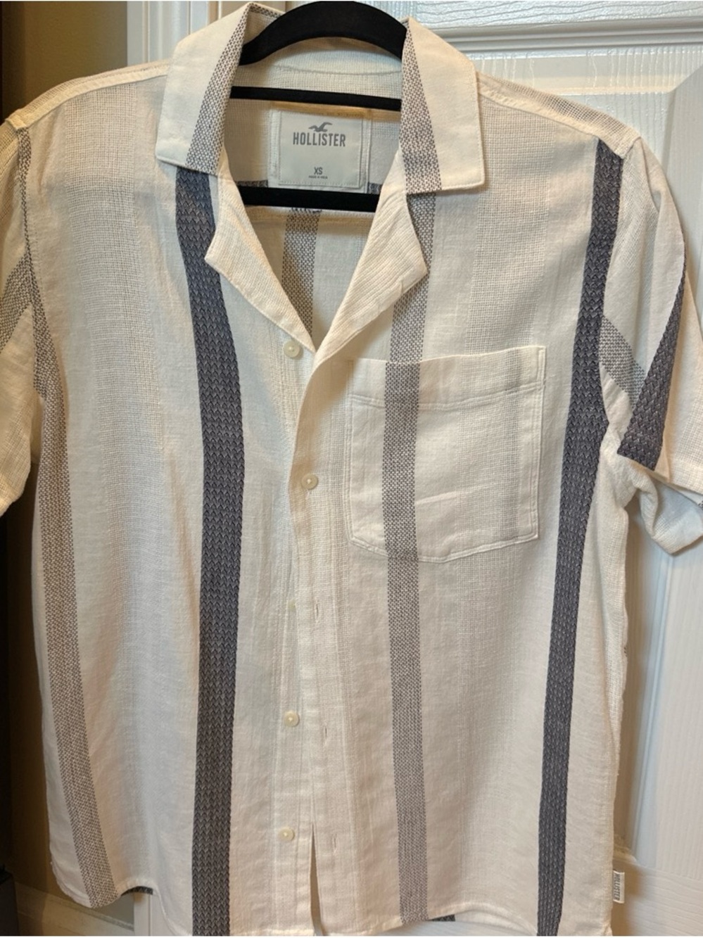 Hollister White Short-Sleeve Button-Down with Blue and Gray Stripes